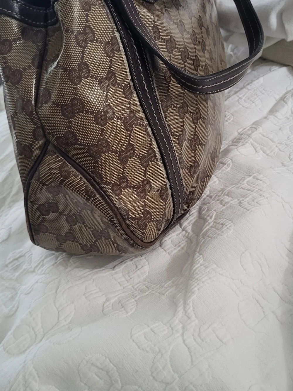 Gucci classic monogram